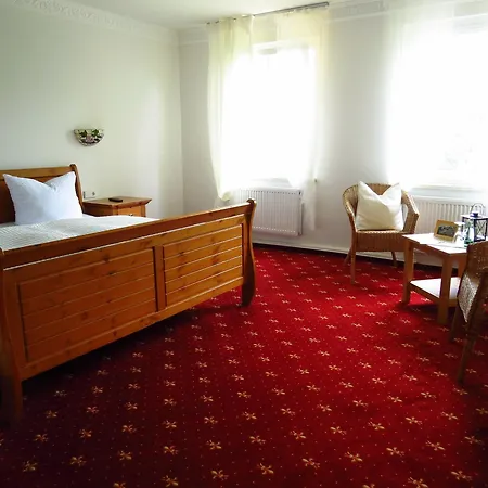Gaststaette Waldhof Konukevi 4*